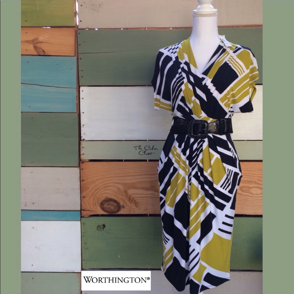 NWT. WORTHINGTON Wrap dress. L